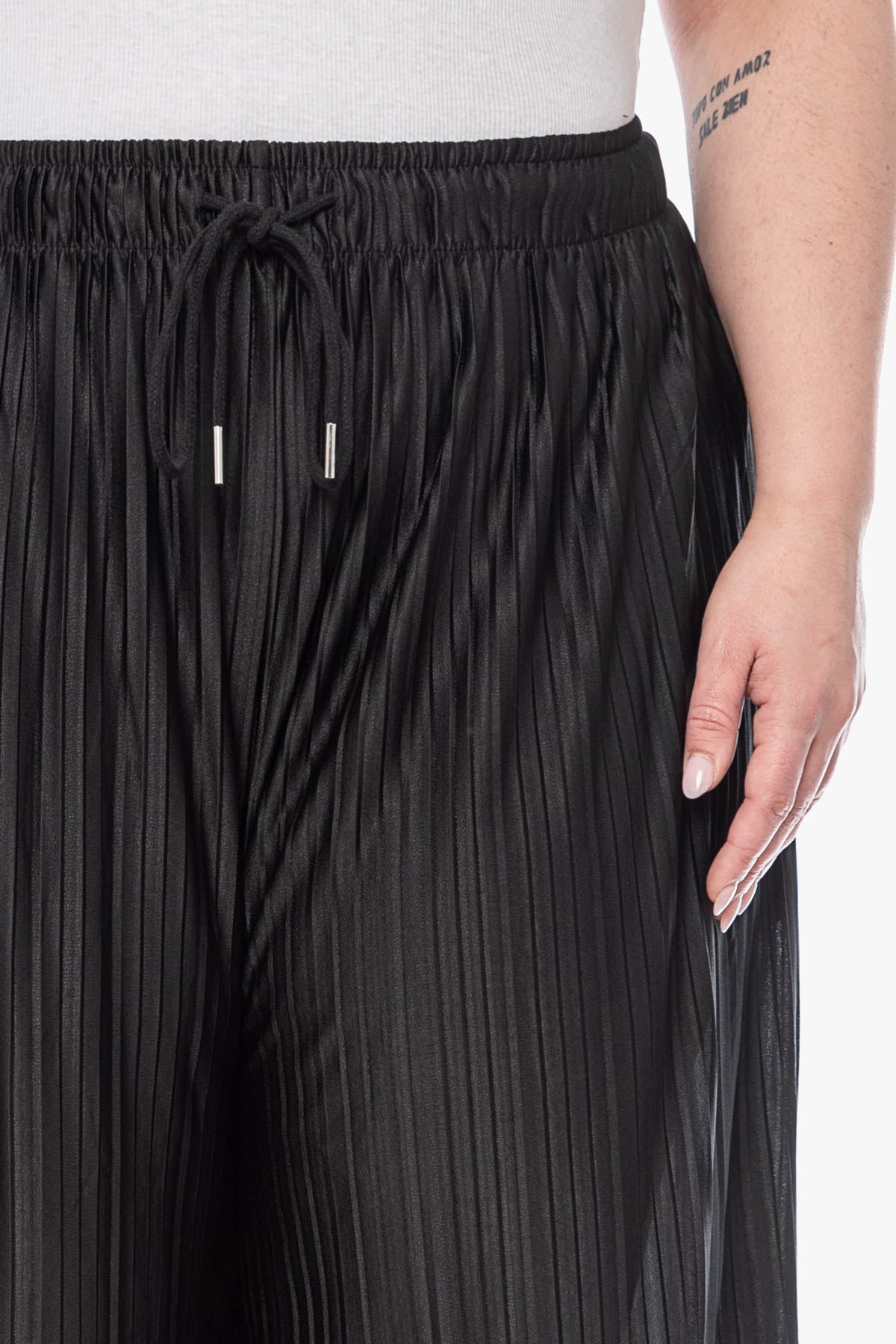 OLIVIA pleated pants